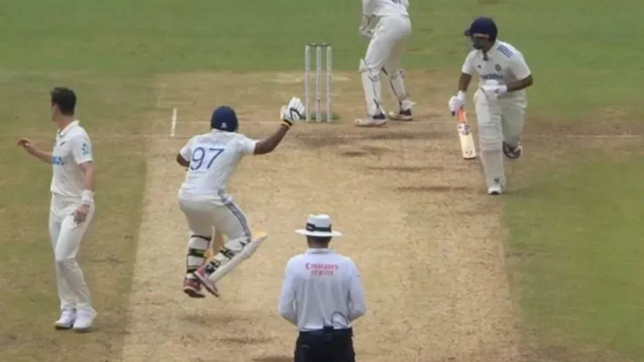 सरफराज खान ने 'रेन डांस' करके, ऋषभ पंत को रन आउट होने से बचाया