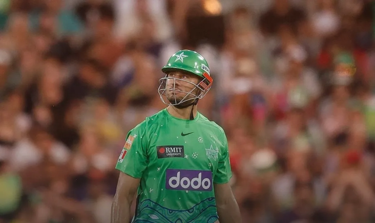 STA vs SIX Pitch Report in Hindi